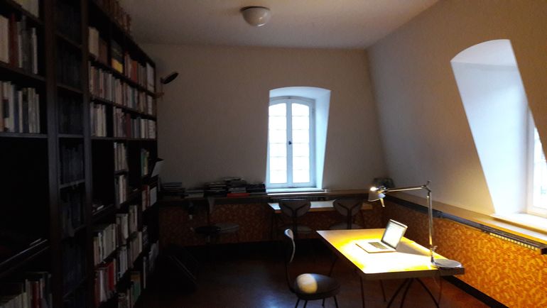 Bibliothek