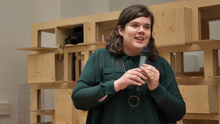 Amy Congdon (Central Saint Martins College London) talks about “Working with living materials in design”