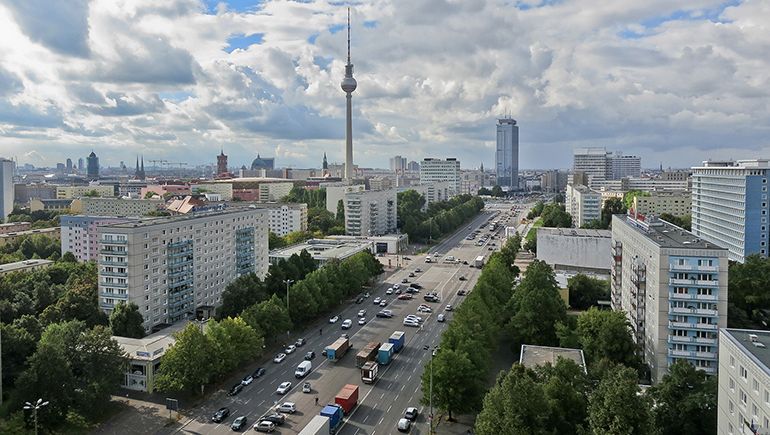 Abb.2 Berlin, 2. Bauabschnitt der Karl-Marx-Allee, ab 1959 ©Wolfgang Bittner