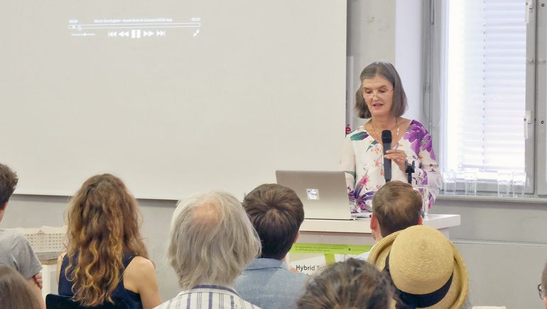 Dr. Sabine Huschka